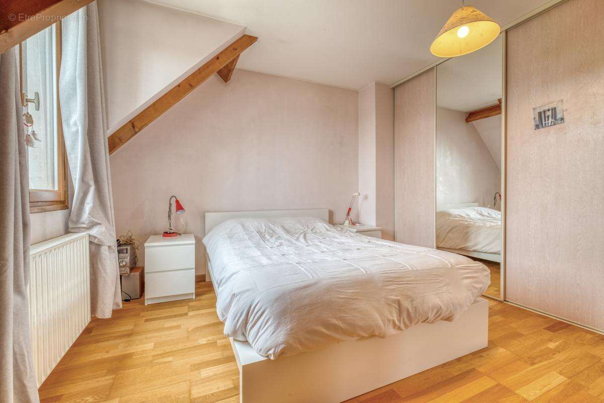 Maison à HOUILLES