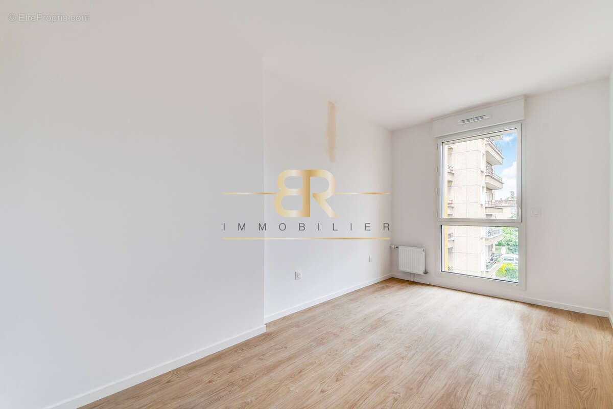 Appartement à AUBERVILLIERS