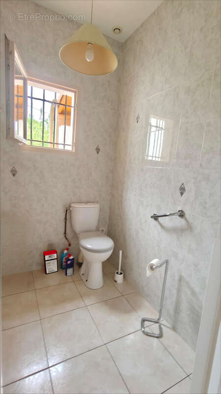 Villa rénovée avec goût sur 960 m2 de terrain   4 chambres   Aucun travaux à prévoir - photo 13
