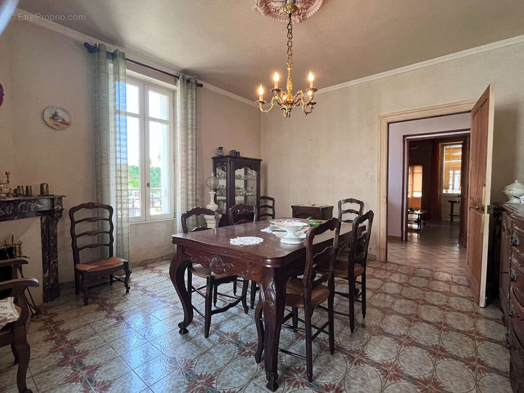 Maison à SOUPROSSE