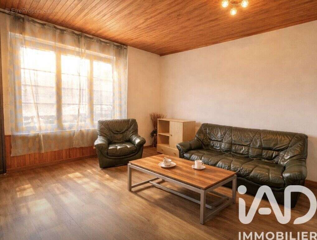 Maison 95 m² à Les Brulais  - photo 2