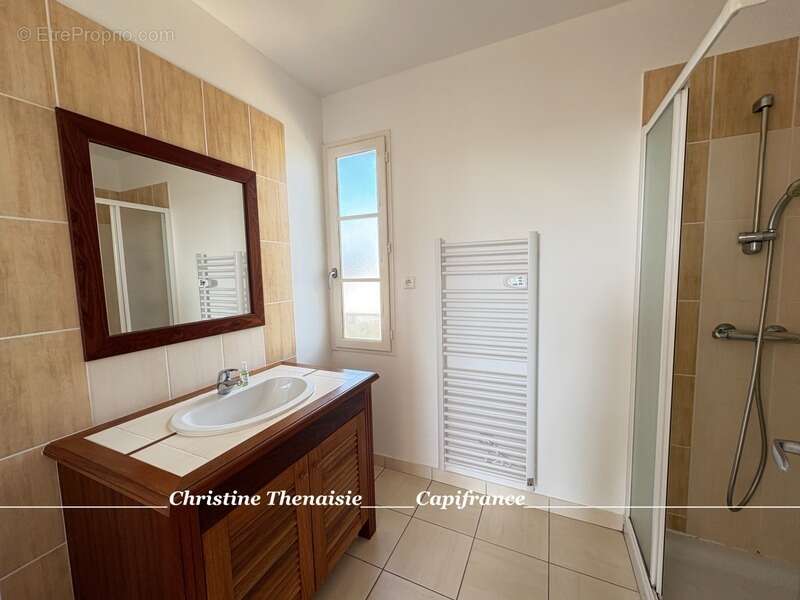 VILLA D'EXCEPTION Pièces spacieuses, 4 chambres, 3 salles de bains, 3 wc, Piscine privée  COEX (85) - photo 16