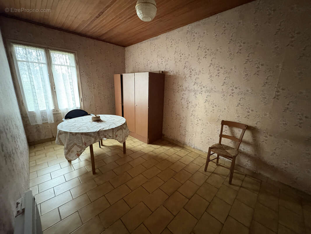 Maison à BIEUJAC