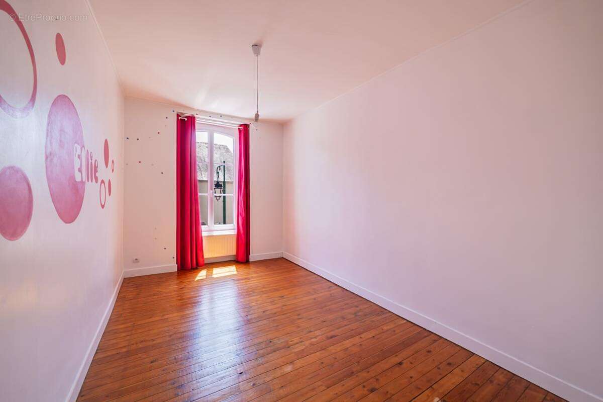 Maison familiale 4 chambres et terrain - photo 10