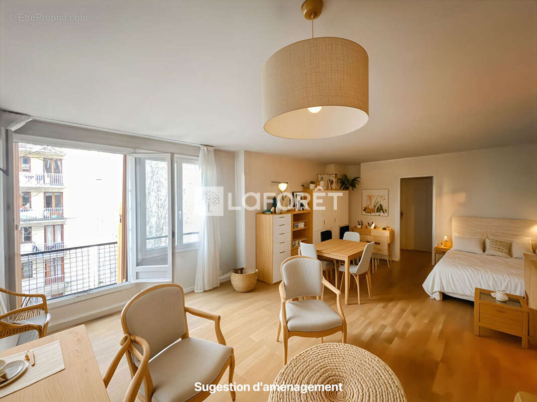 Appartement à PARIS-15E