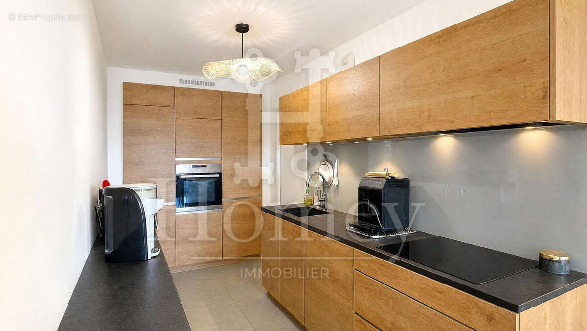 Appartement à VETRAZ-MONTHOUX