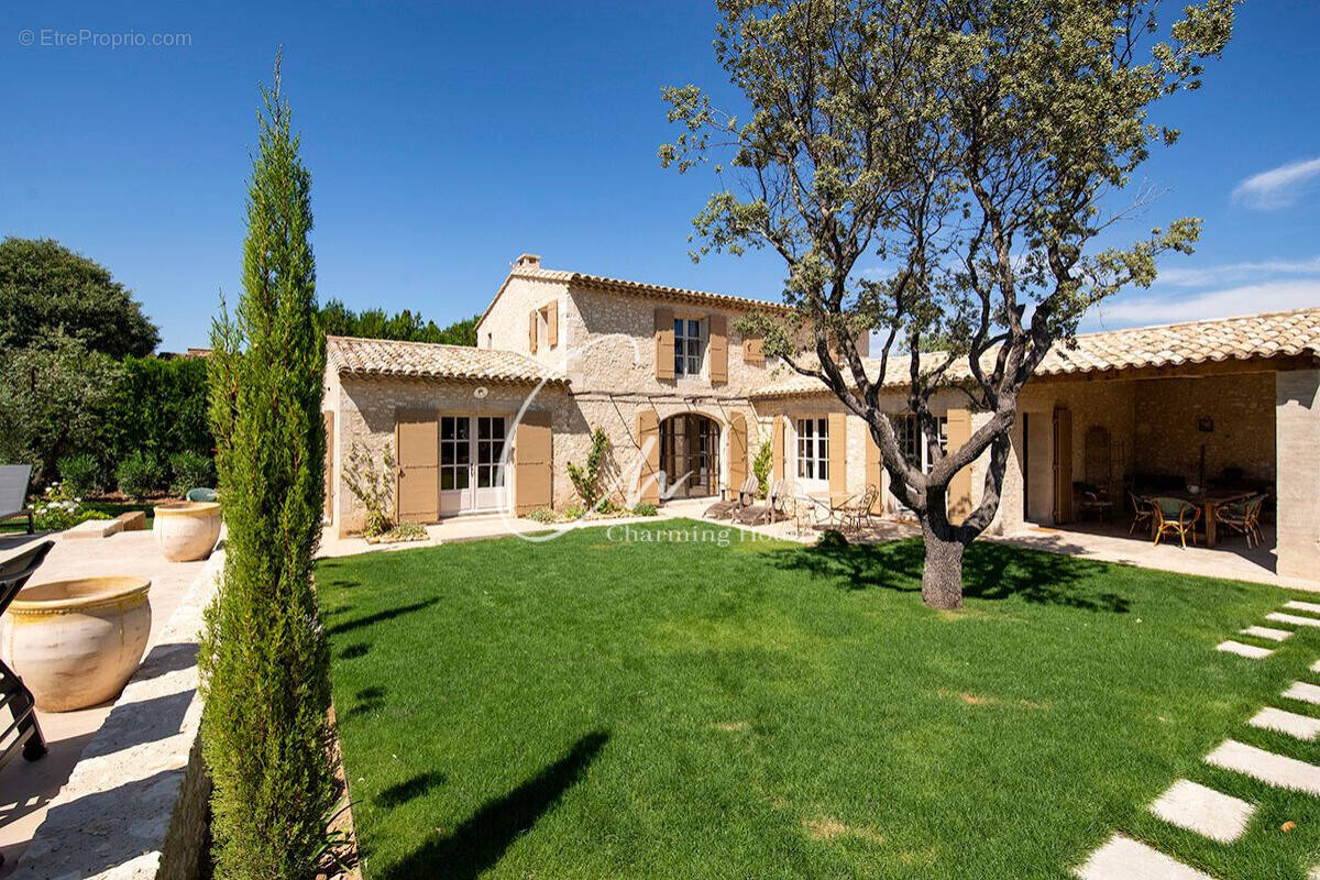 Maison à EYGALIERES