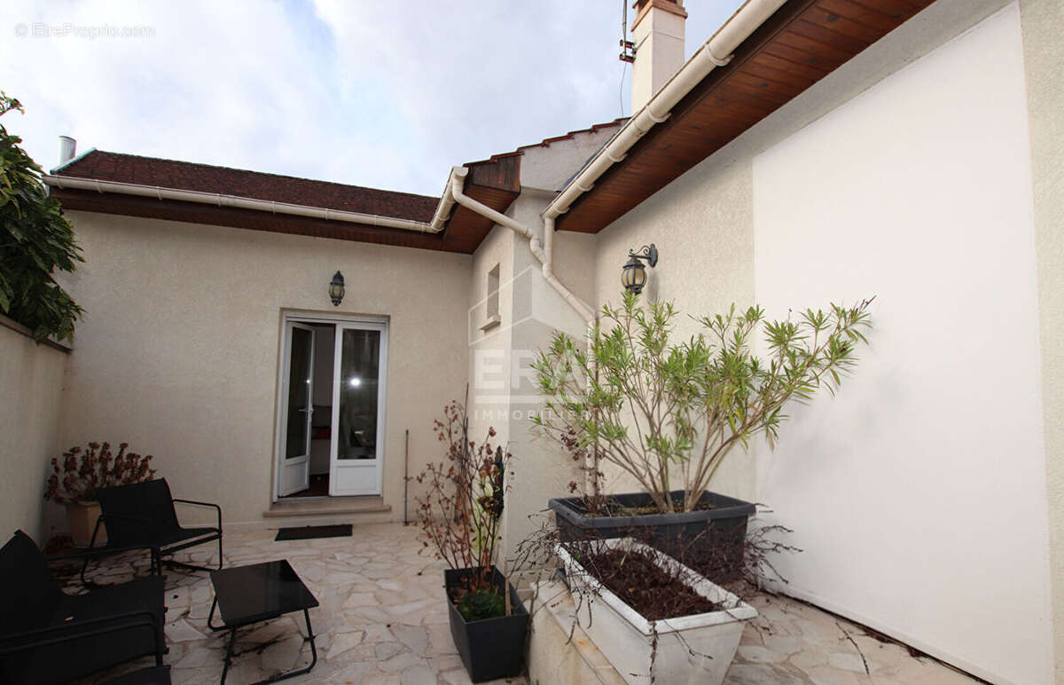 Maison à VILLIERS-SUR-MARNE