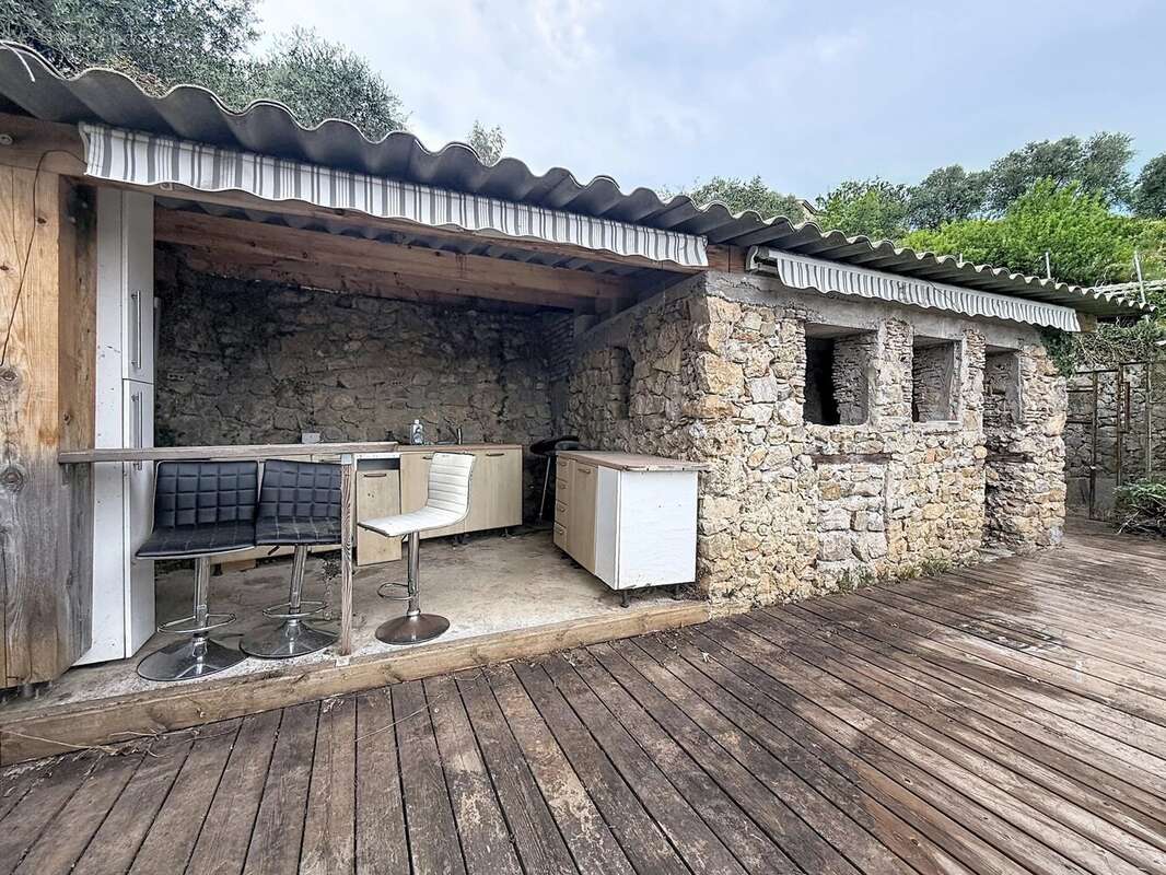 Bonson - Maison de village avec Jardin non attenant - photo 13