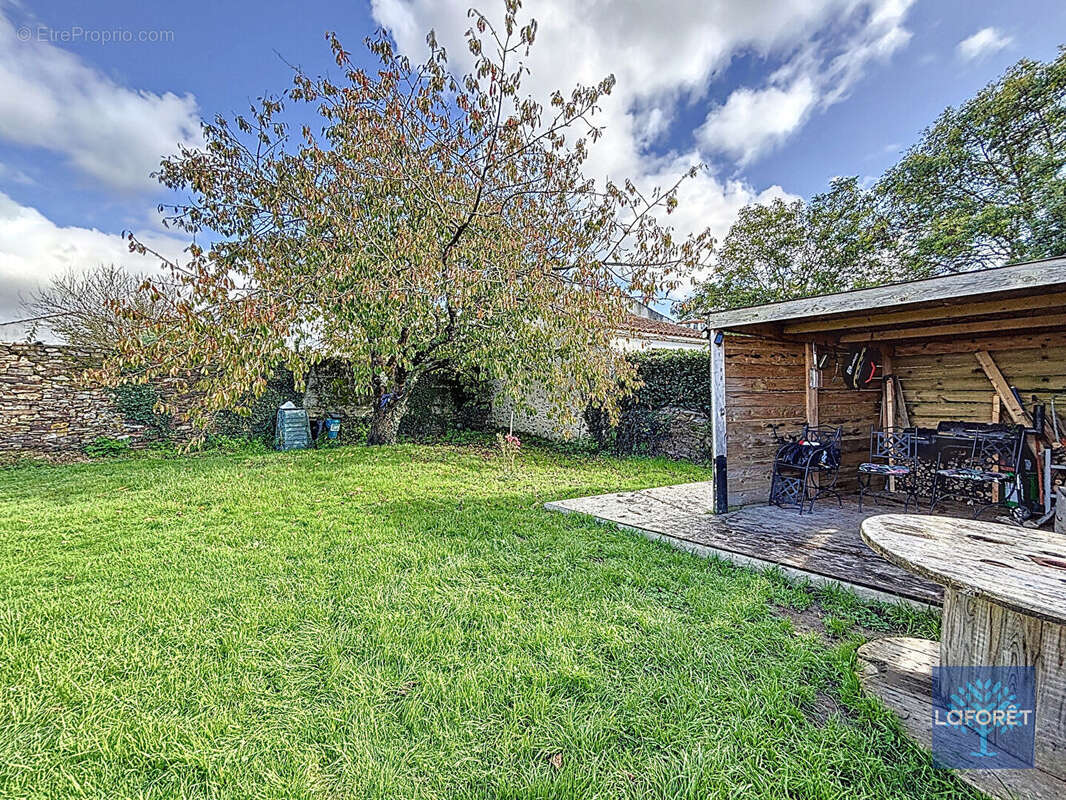 Maison à LA CHAPELLE-HERMIER