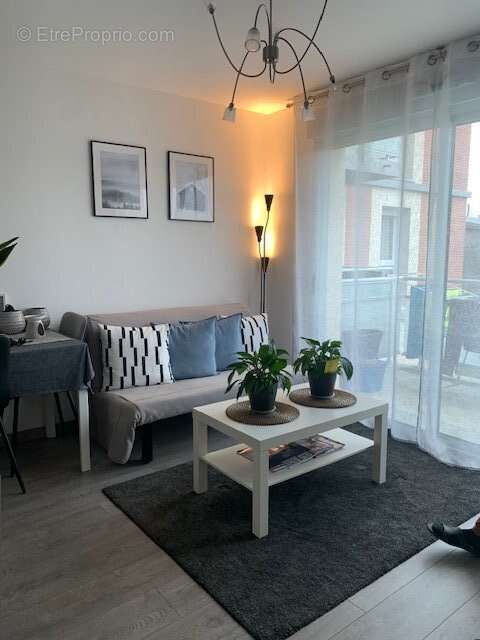 Appartement à SAINT-PRYVE-SAINT-MESMIN