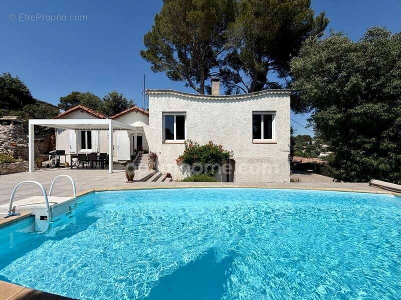 Maison à NIMES