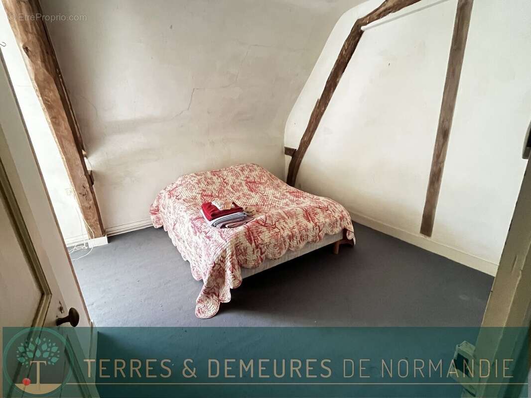 Maison à CORMEILLES