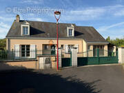 Maison à SAVIGNY-SUR-BRAYE