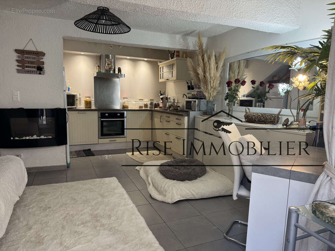 Maison à LEZIGNAN-CORBIERES