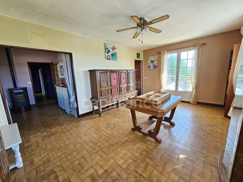 Maison à PANISSIERES