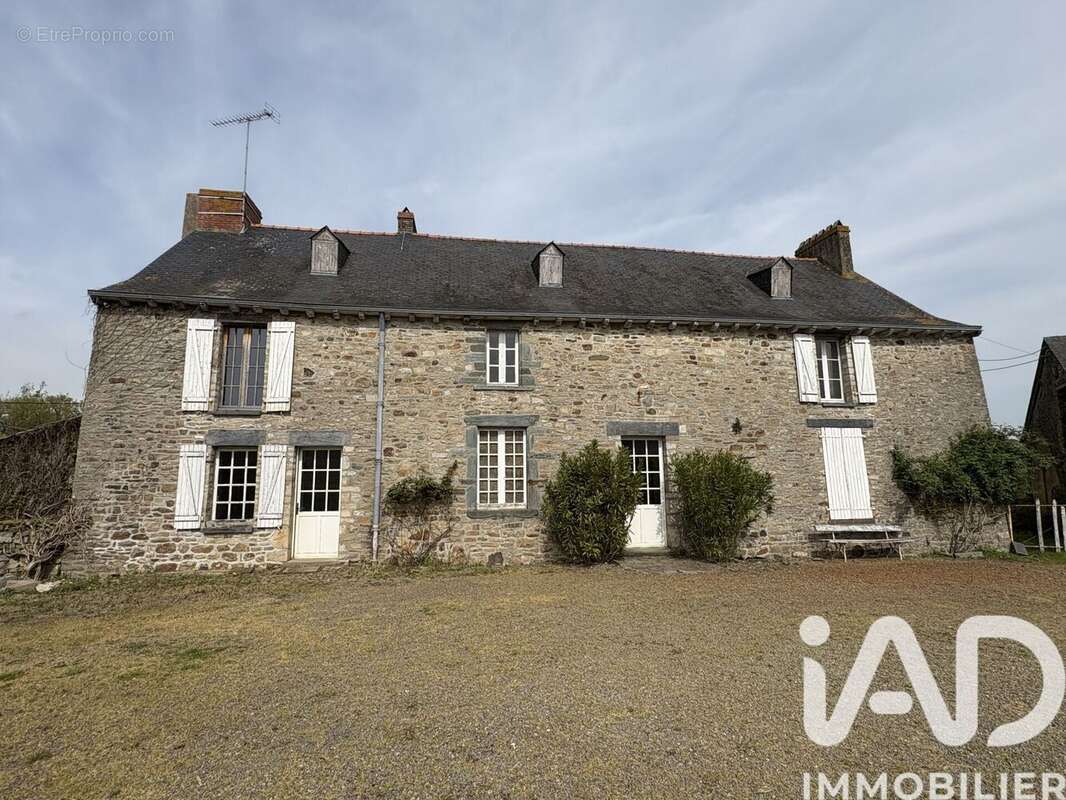 Photo 2 - Maison à MARTIGNE-FERCHAUD
