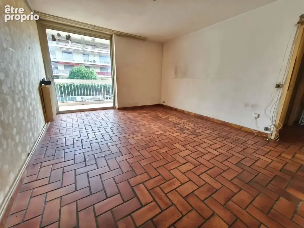 Cagnes-sur-Mer, grand 2 pièces  avec terrasse et parking proche mer - photo 4