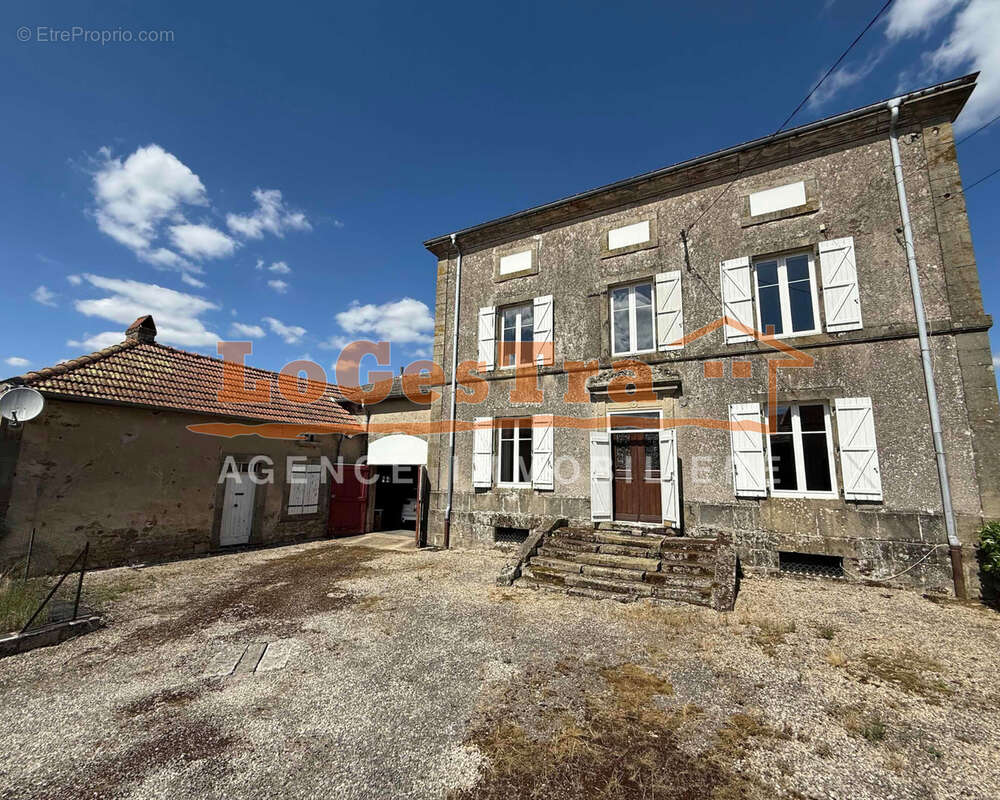 Maison à BLEVAINCOURT