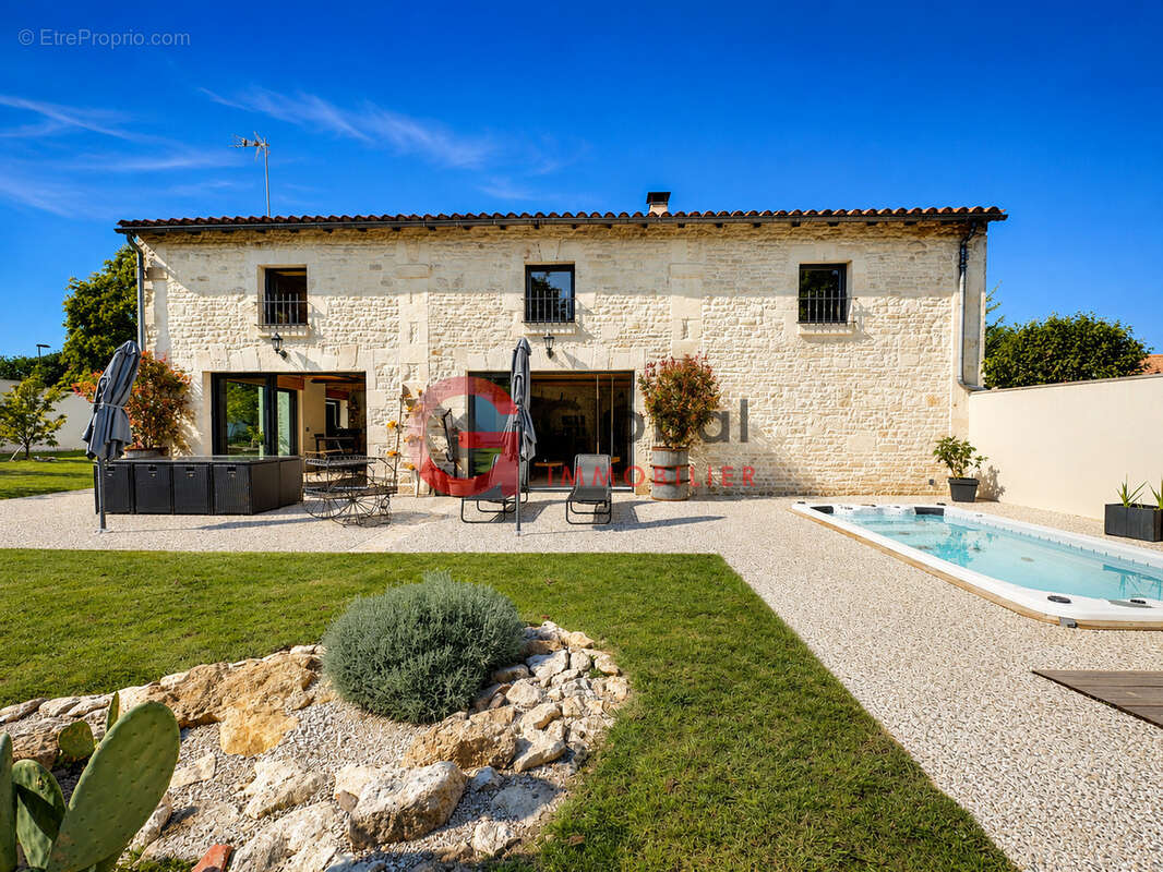Maison à BENET