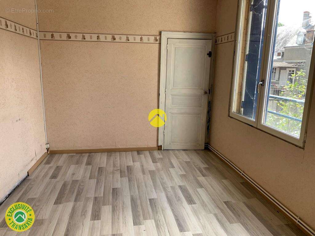 Maison à SAINTE-SEVERE-SUR-INDRE