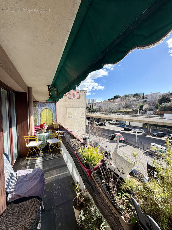 Appartement à MARSEILLE-3E