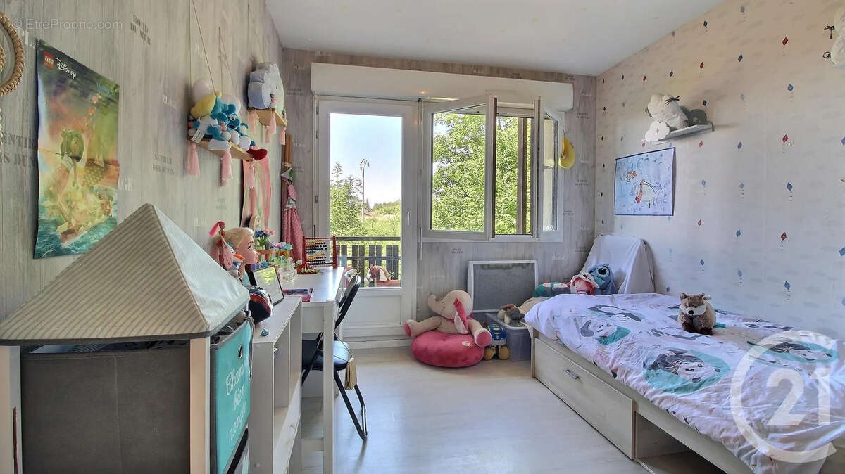 Appartement 87 m² à Saint-Paul-En-Chablais  - photo 4