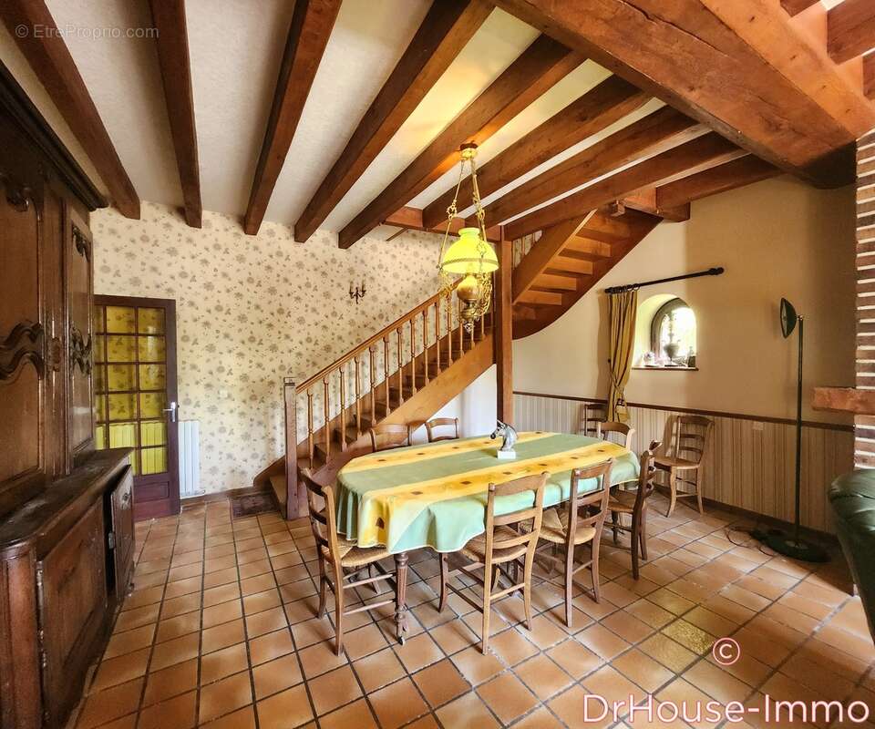 Maison à COURCEBOEUFS