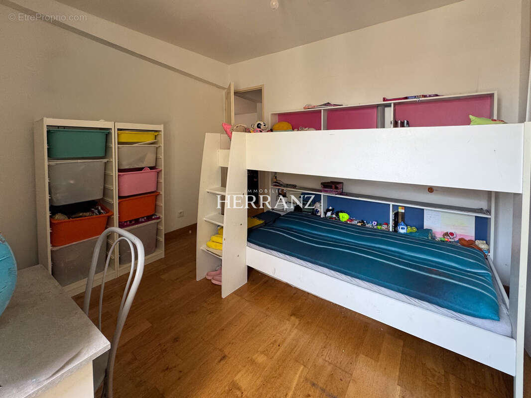 Maison en pierre avec cour   Idéal premier achat ou investissement - photo 6