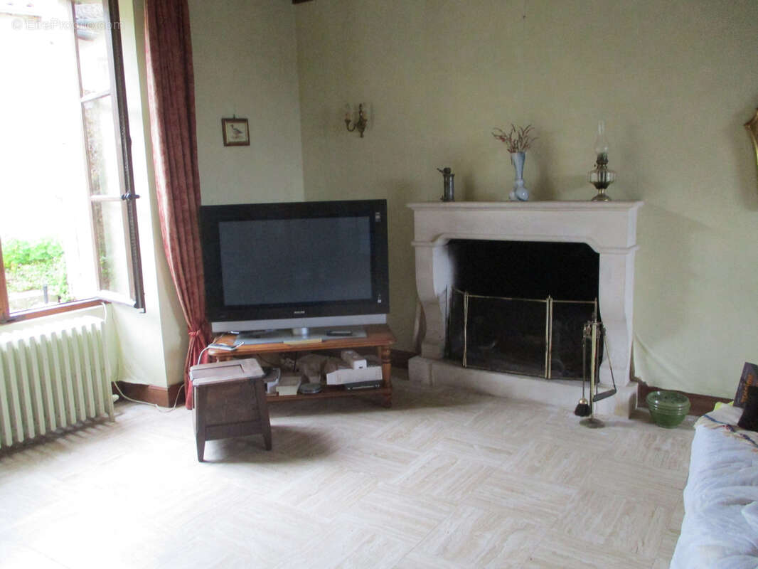 Maison à CEAUX-EN-COUHE