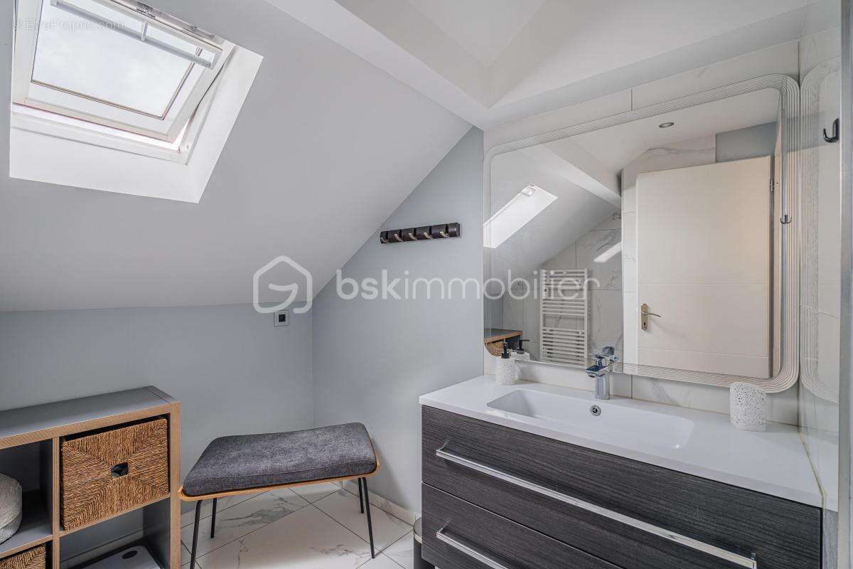 Appartement à AIX-LES-BAINS
