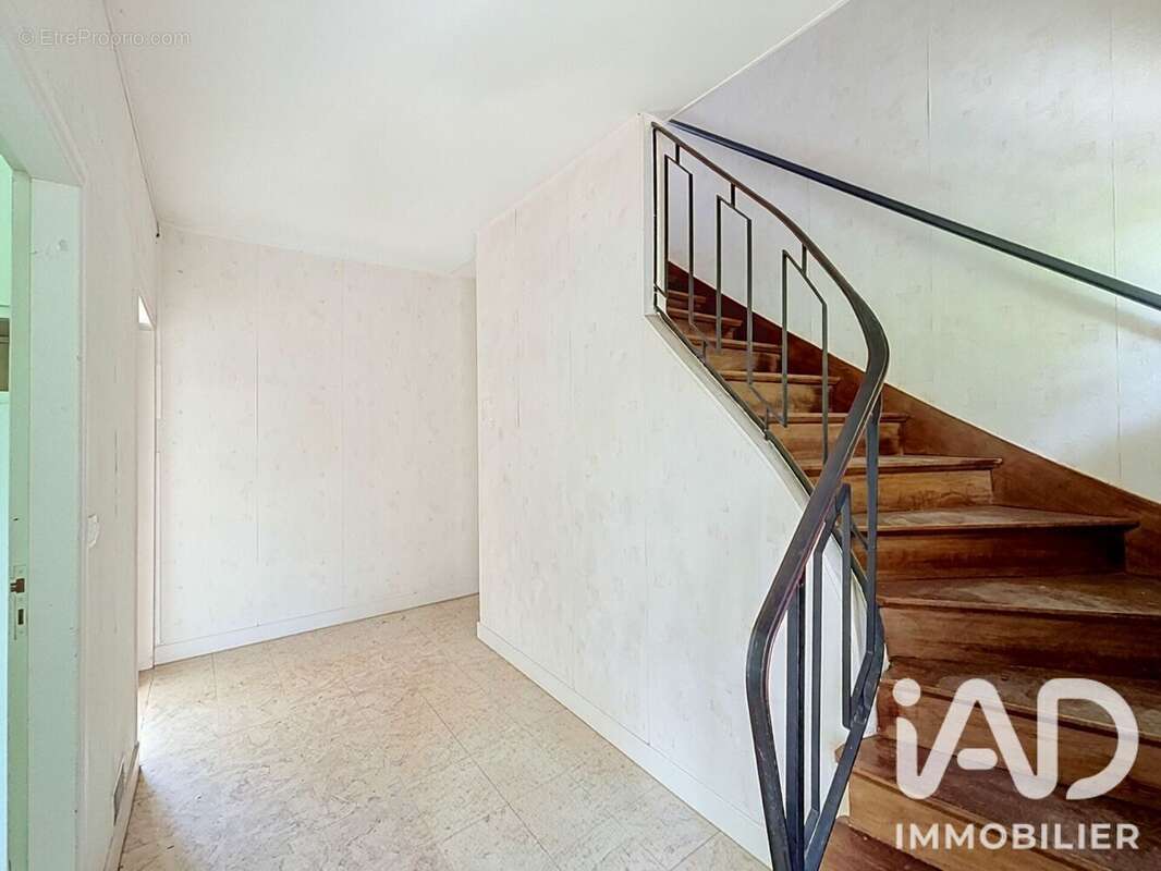 Photo 5 - Maison à LA SAUSSAYE