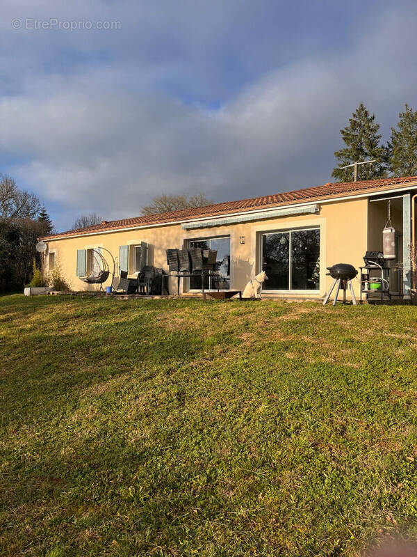 Maison à SAINT-GERY