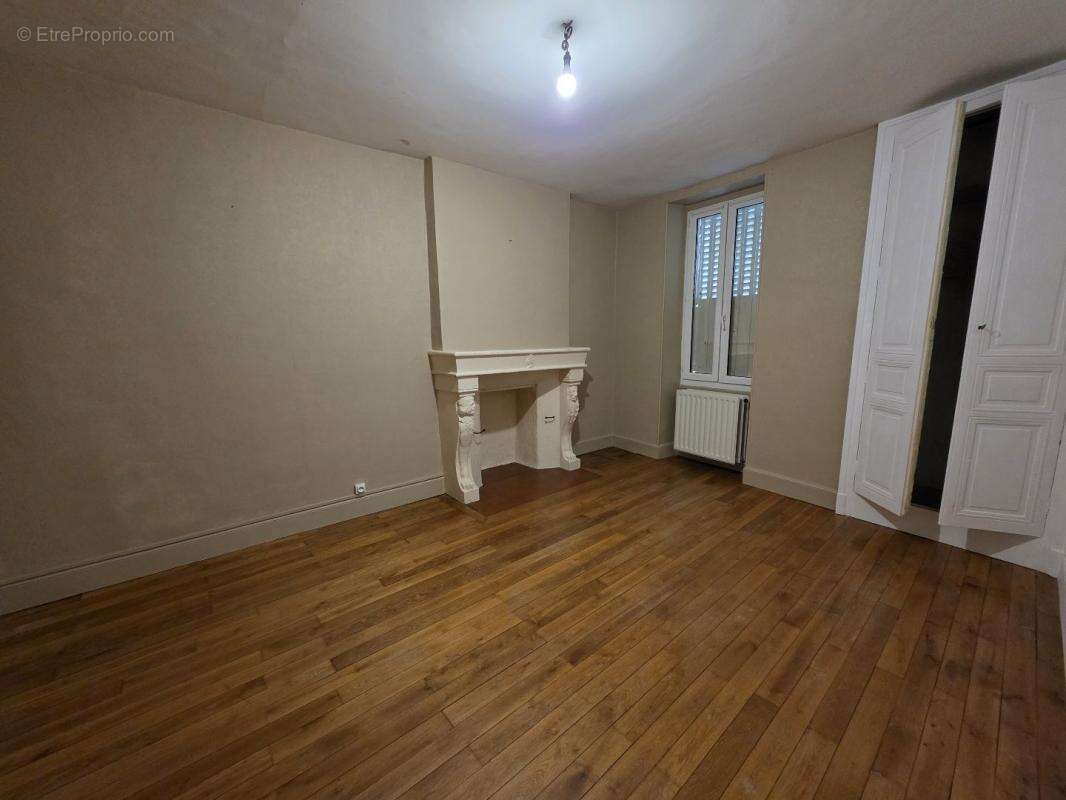 Maison à SAINT-GAULTIER