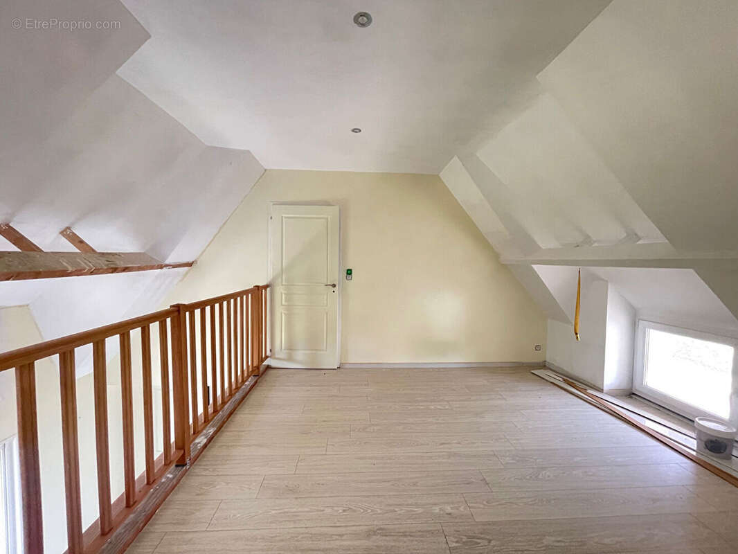 Maison à LA CHAPELLE-DES-MARAIS