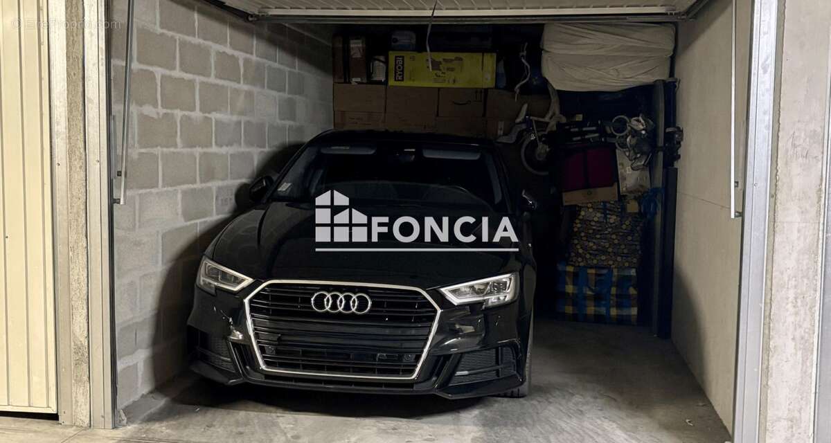 Appartement à MARSEILLE-2E