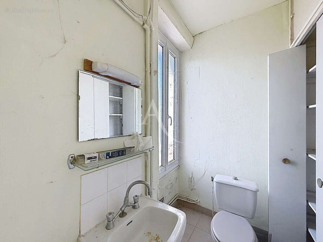 Appartement à LES PONTS-DE-CE