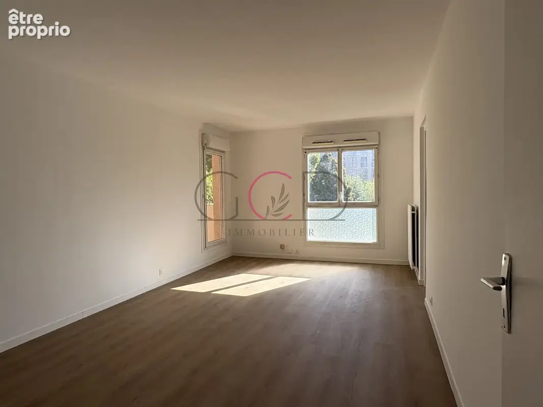 Photo Appartement à Aix-En-Provence au prix de 235 276€