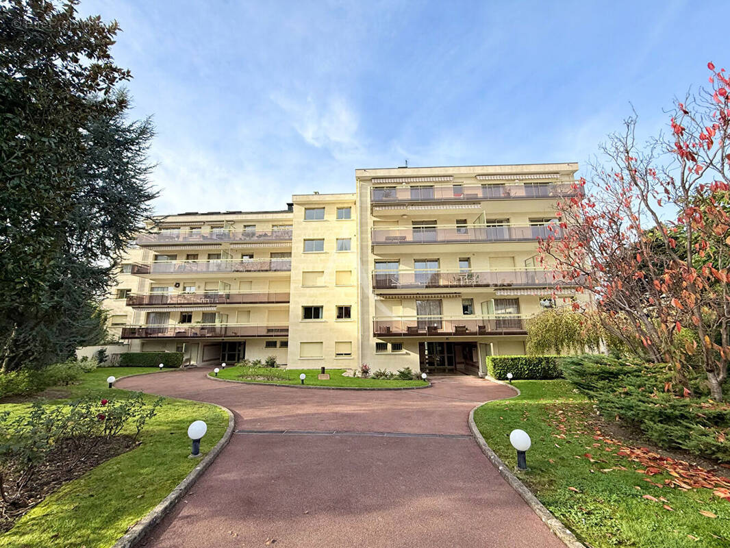 Appartement à LE PERREUX-SUR-MARNE