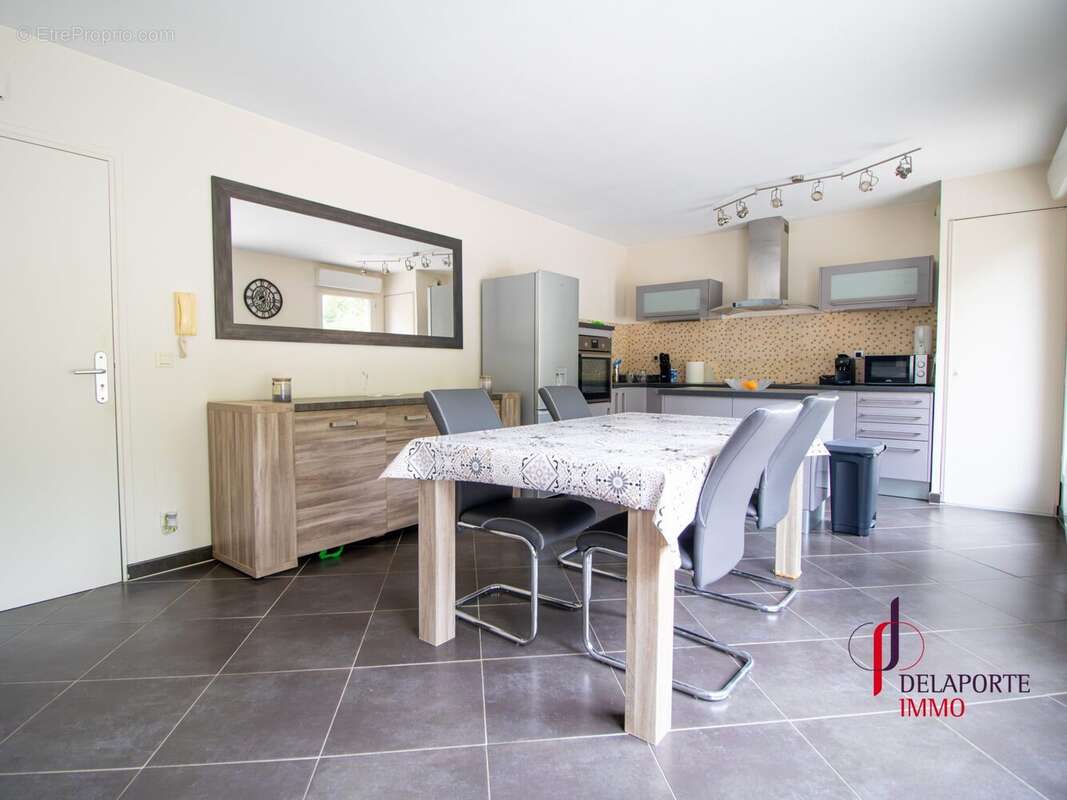 Appartement à MERY-SUR-OISE