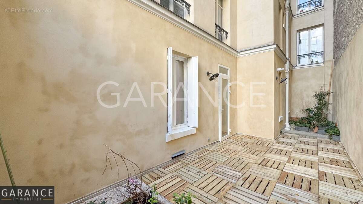 Appartement à PARIS-12E