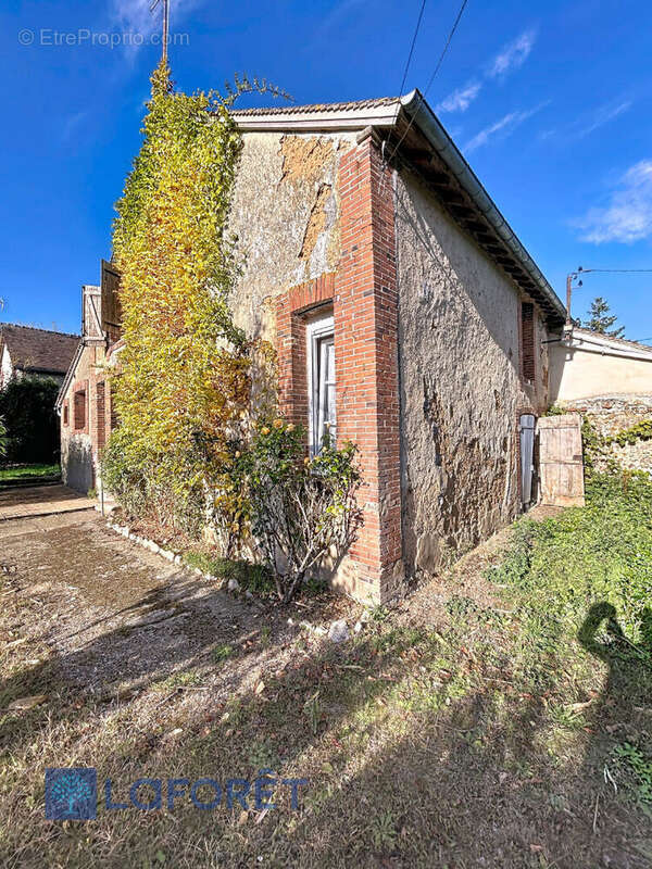 Maison à MONTIGNY-SUR-AVRE