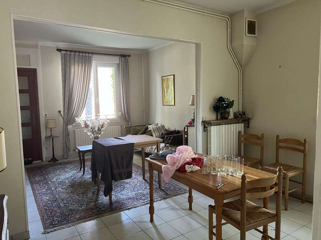 Maison 293 m² à Frieres-Faillouel  - photo 8