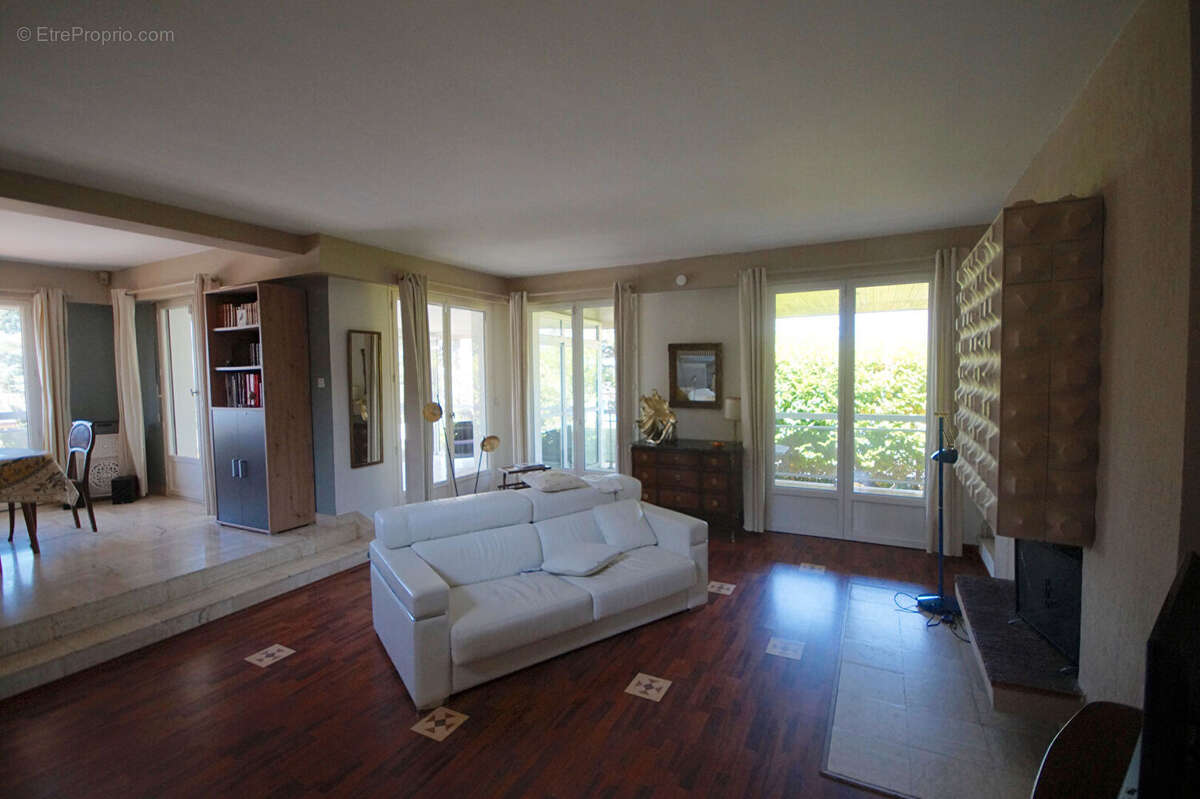 LA MANCHE  Superbe Maison Donville Les Bains 8 pièce(s) 216 m2 - photo 3