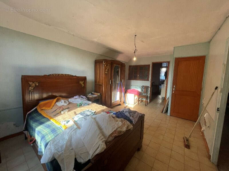 Maison à LA BAZOCHE-GOUET