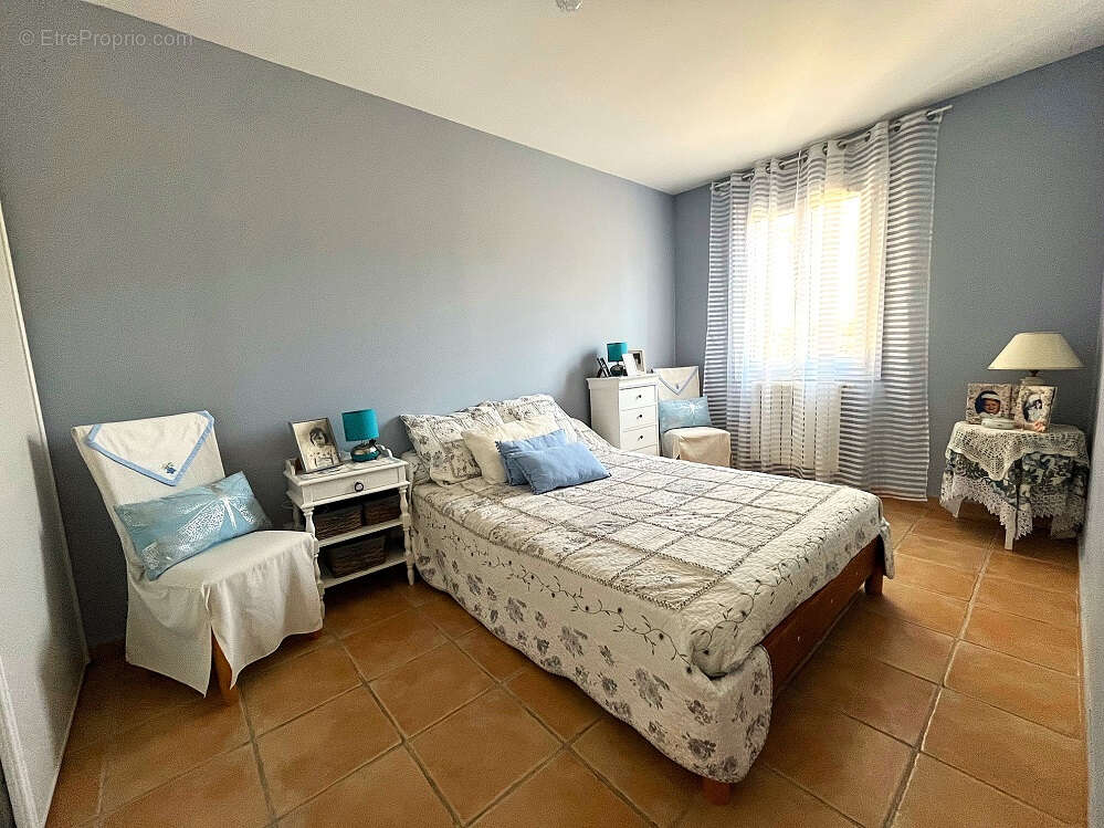 Maison à SEILLONS-SOURCE-D'ARGENS