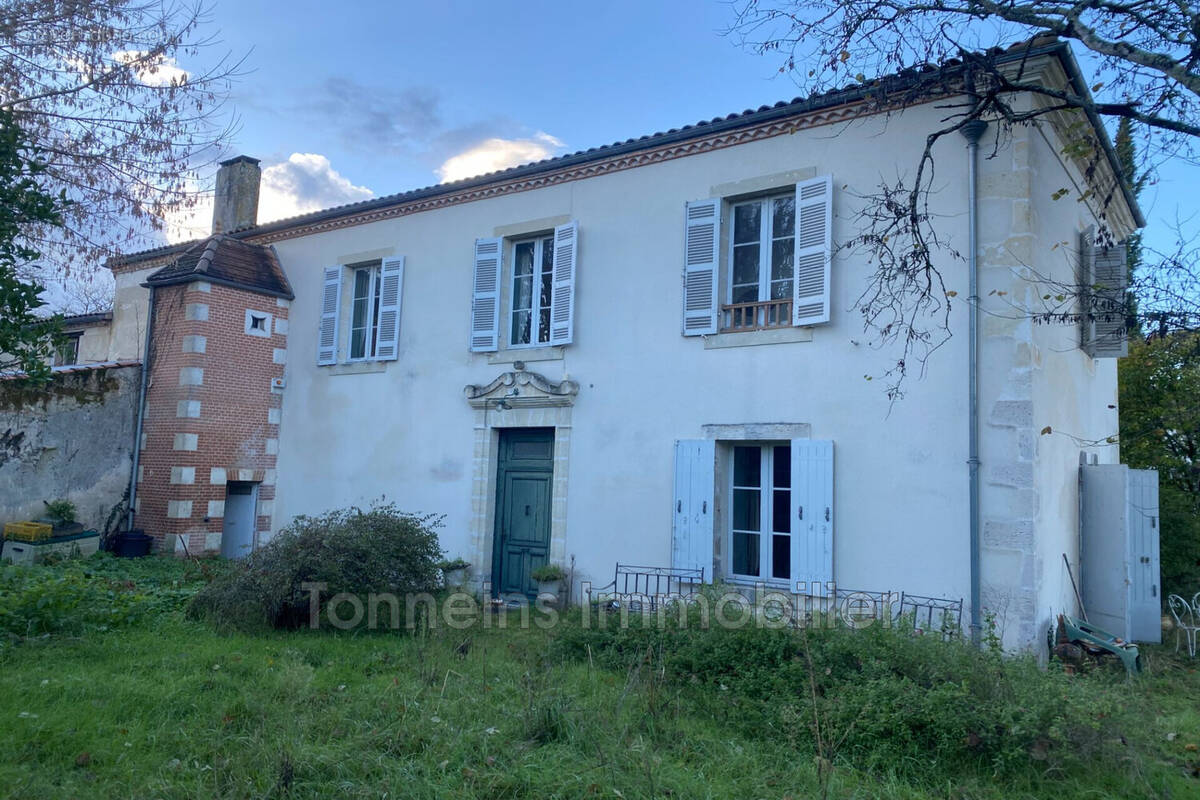 Maison à VILLEFRANCHE-DU-QUEYRAN