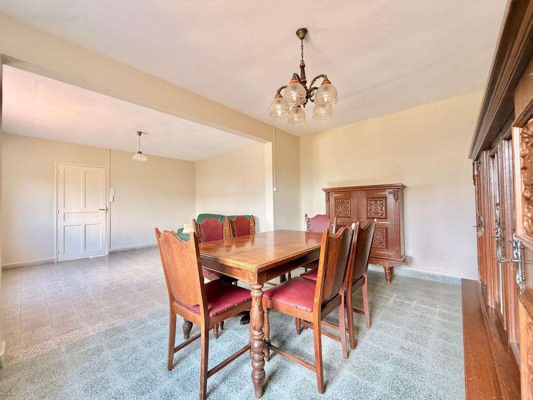 Maison plain-pied, 103 m², deux chambres - Terrain de 1293 m² - photo 6
