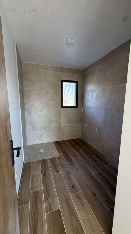 Maison à NANS-LES-PINS