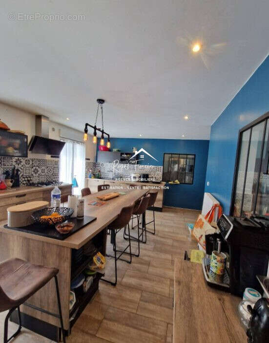 Cuisine (suite) - Maison à CHATELLERAULT